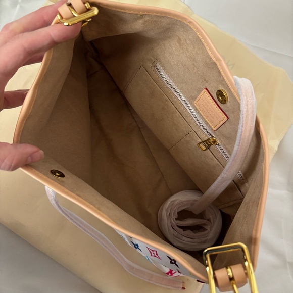 NEW Leather Multicolor Purse - Picture 3 of 3